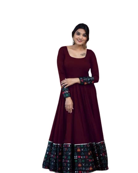 Women's Rayon Solid Pattern Full Sleeve Full Stitched Gown - Trendify Store