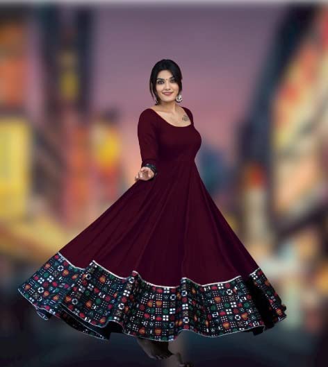 Women's Rayon Solid Pattern Full Sleeve Full Stitched Gown - Trendify Store
